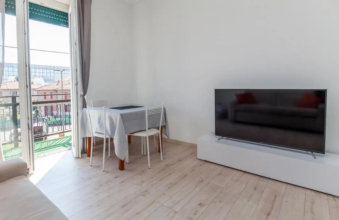 Bicocca Modern Flat-1