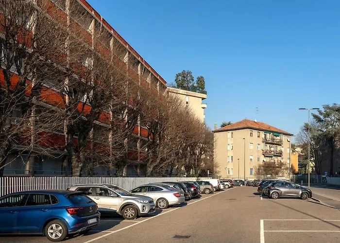 Duomo-PortaromanaXxl Home Terrace & Free Parking